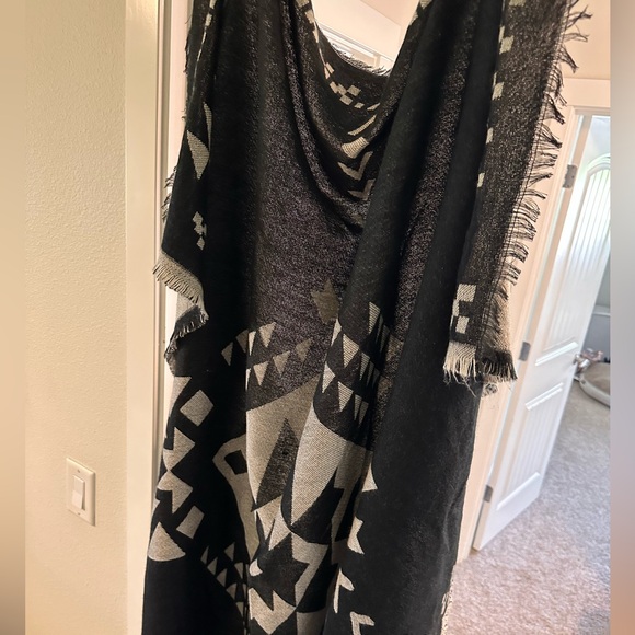 Blanket Scarf - Picture 3 of 3